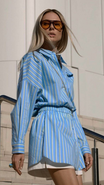 Шлифованный хлопок BALENCIAGA в голубом оттенке в бело-красную полосочку