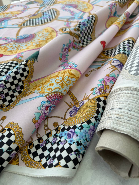 Эксклюзивный хлопок VERSACE в нежном розовом оттенке